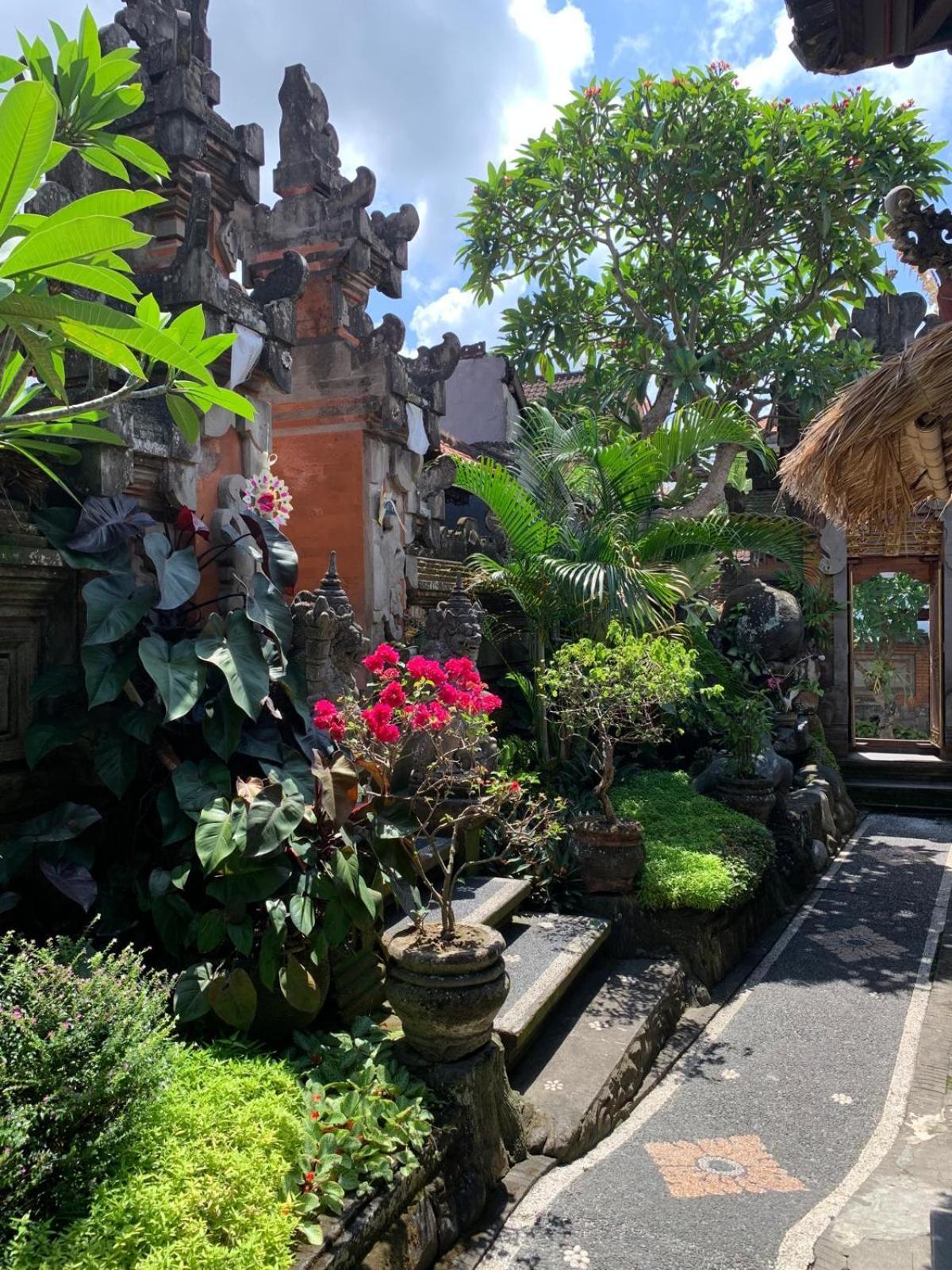 Dewi Antara Homestay Ubud Exteriör bild